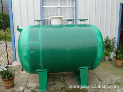 【臥式聚丙烯計(jì)量罐具有耐腐蝕耐負(fù)壓耐輻射和良好的物理機(jī)械性能】價(jià)格,廠家,圖片,日用化工機(jī)械配件,臺州市黃巖鴻豐化工防腐設(shè)備廠-